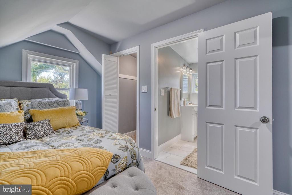 Image 28 of property listing at 4906 GRINDON AVE, Baltimore, MD 21214