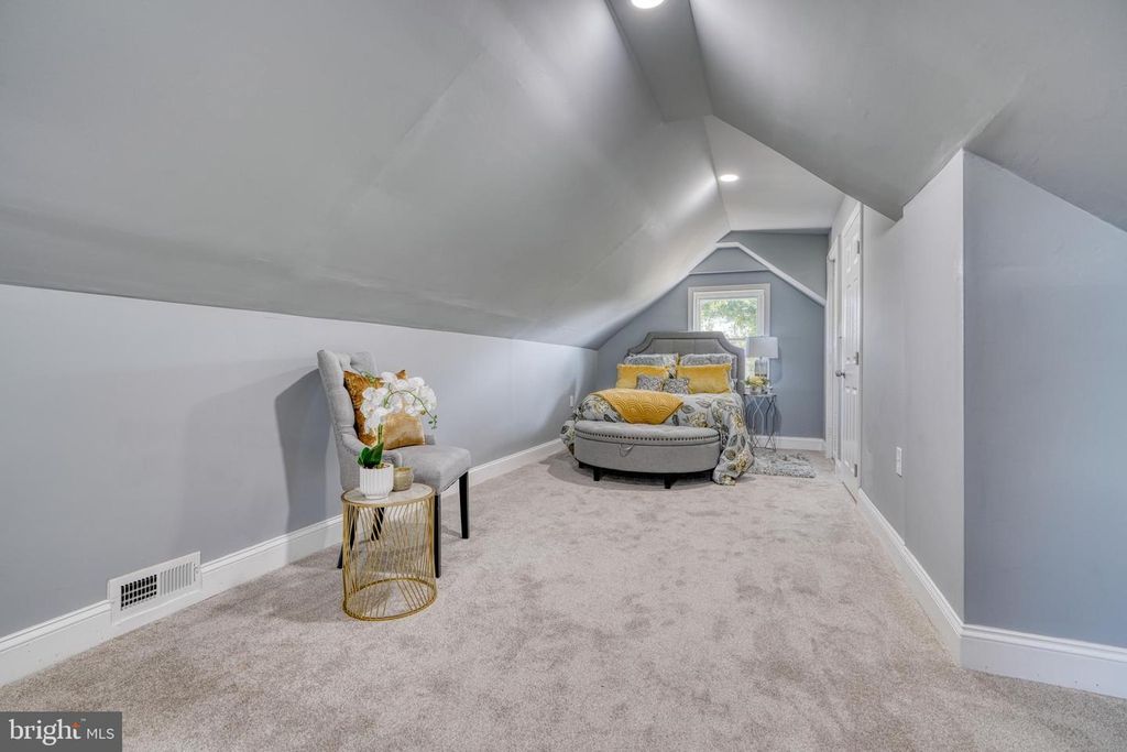 Image 29 of property listing at 4906 GRINDON AVE, Baltimore, MD 21214