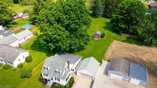 102 W Howe Road, Tallmadge, OH 44278