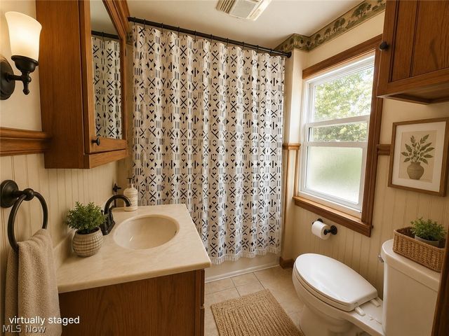102 W Howe Road, Tallmadge, OH 44278