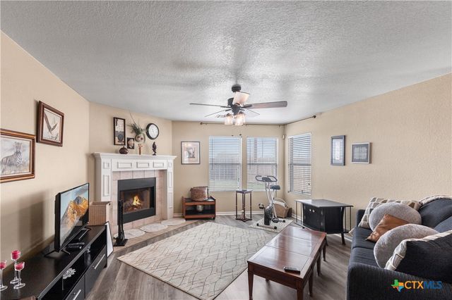 5318 Whistle Stop Drive, Temple, TX 76502