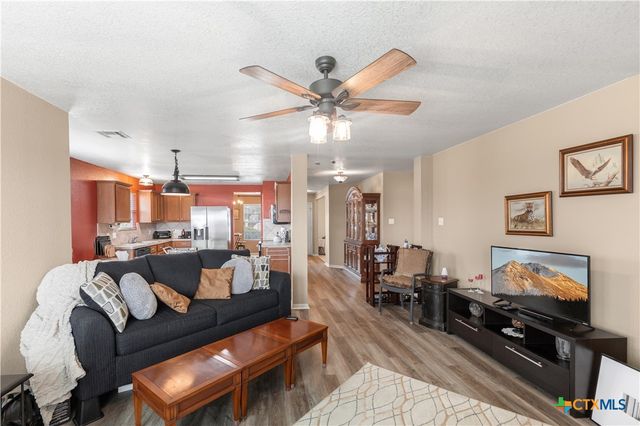 5318 Whistle Stop Drive, Temple, TX 76502