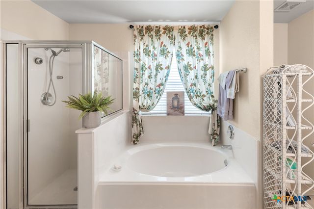 5318 Whistle Stop Drive, Temple, TX 76502