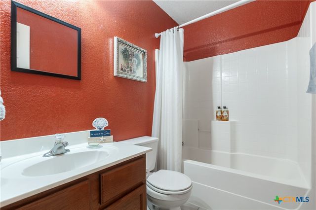 5318 Whistle Stop Drive, Temple, TX 76502