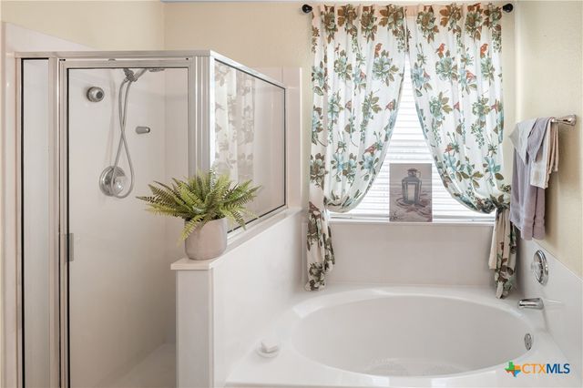 5318 Whistle Stop Drive, Temple, TX 76502