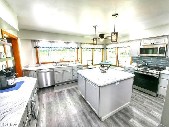 575 East Street, East Palestine, OH 44413