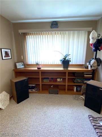 575 East Street, East Palestine, OH 44413