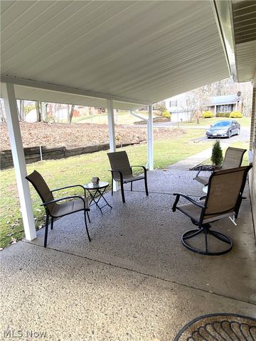 575 East Street, East Palestine, OH 44413
