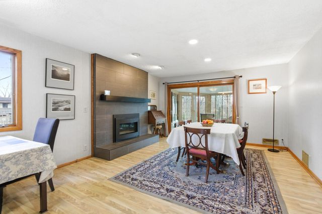 2468 Hamline Avenue N, Roseville, MN 55113