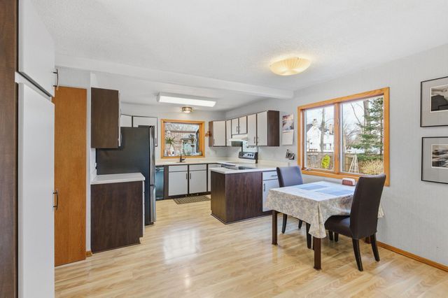 2468 Hamline Avenue N, Roseville, MN 55113