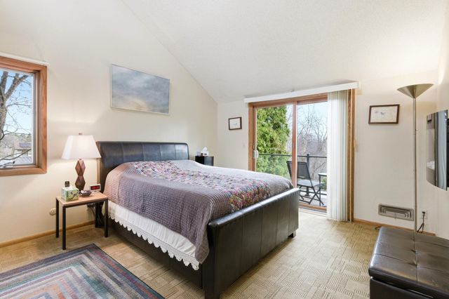 2468 Hamline Avenue N, Roseville, MN 55113