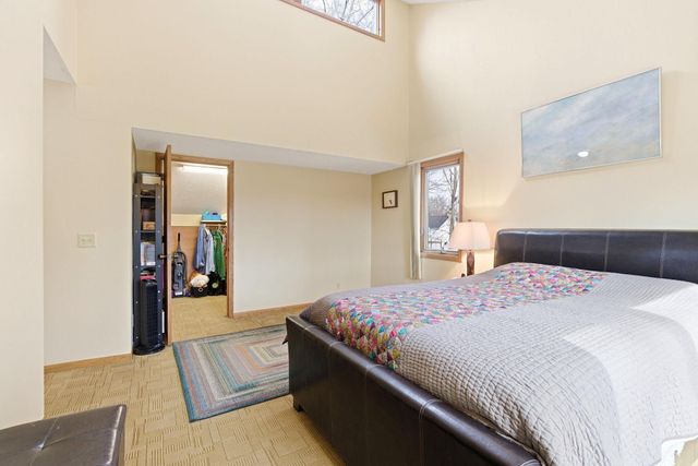 2468 Hamline Avenue N, Roseville, MN 55113