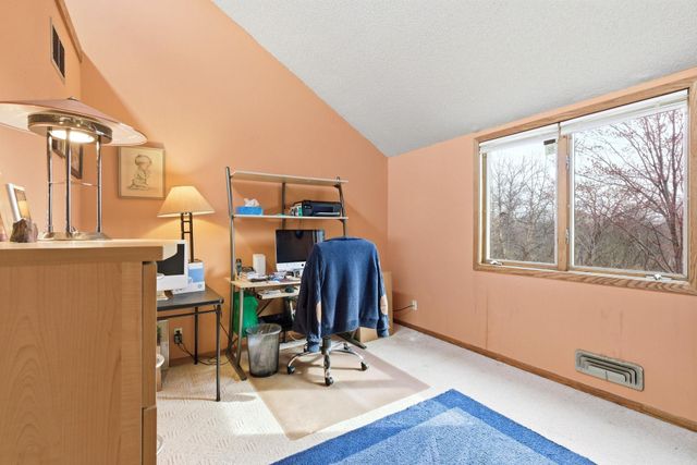 2468 Hamline Avenue N, Roseville, MN 55113