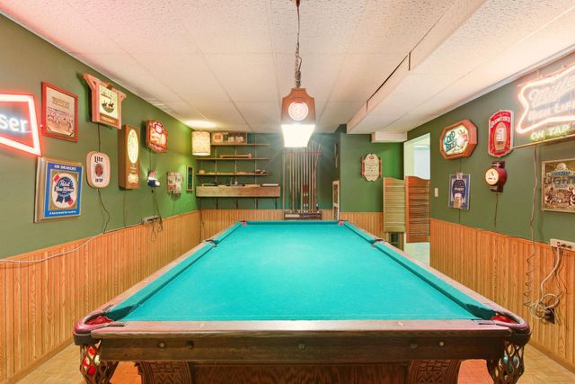 2468 Hamline Avenue N, Roseville, MN 55113