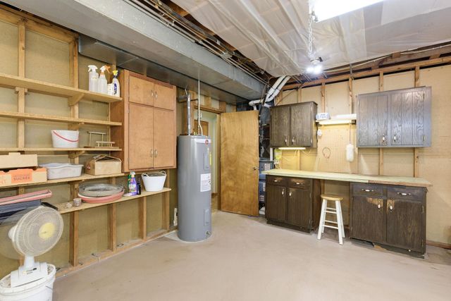 2468 Hamline Avenue N, Roseville, MN 55113