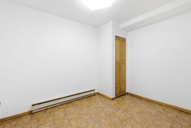 2468 Hamline Avenue N, Roseville, MN 55113