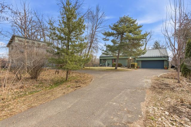 2468 Hamline Avenue N, Roseville, MN 55113