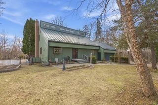 2468 Hamline Avenue N, Roseville, MN 55113