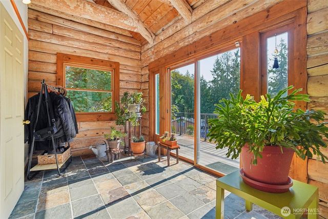 37436 239th Avenue SE, Enumclaw, WA 98022