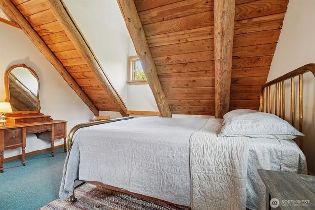 37436 239th Avenue SE, Enumclaw, WA 98022