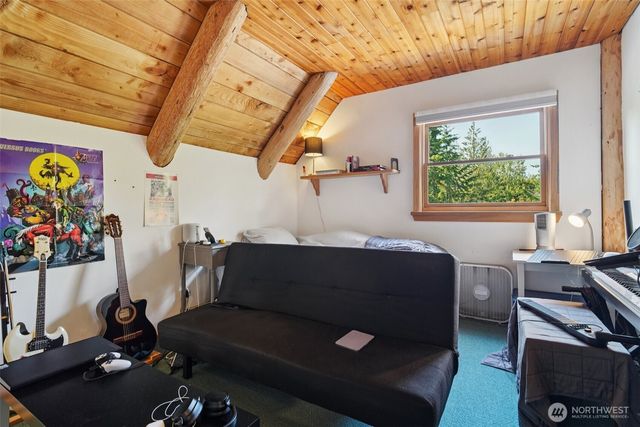 37436 239th Avenue SE, Enumclaw, WA 98022