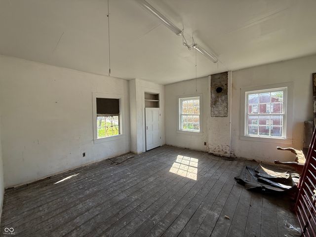 111 W Baltimore Street, Laurel, IN 47024