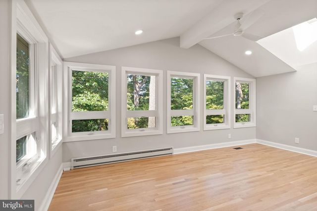 3667 N HARRISON ST, Arlington, VA 22207
