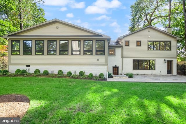 3667 N HARRISON ST, Arlington, VA 22207