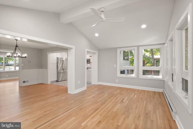 3667 N HARRISON ST, Arlington, VA 22207