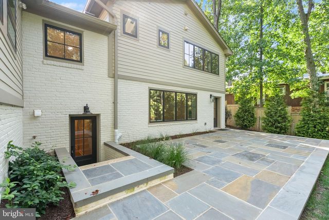 3667 N HARRISON ST, Arlington, VA 22207