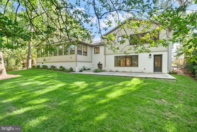 3667 N HARRISON ST, Arlington, VA 22207
