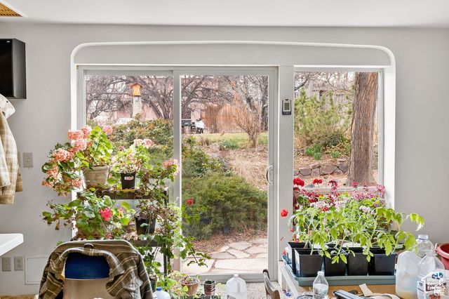 669 W OGDEN DR, Richfield, UT 84701