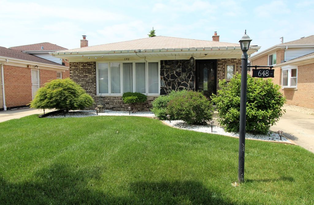 648 Muskegon Avenue, Calumet City, IL 60409