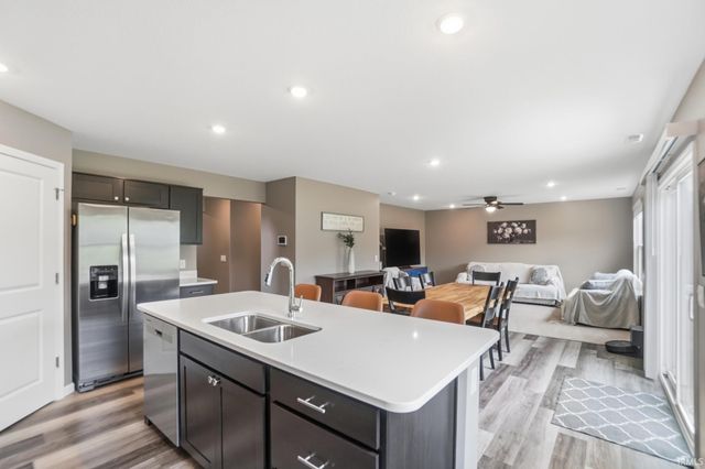 4619 Timber Creek Parkway, New Haven, IN 46774
