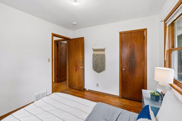 9235 Queen Avenue S, Bloomington, MN 55431