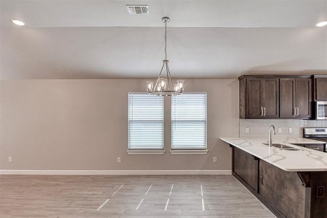 517 Elena Drive, Blanchard, OK 73010