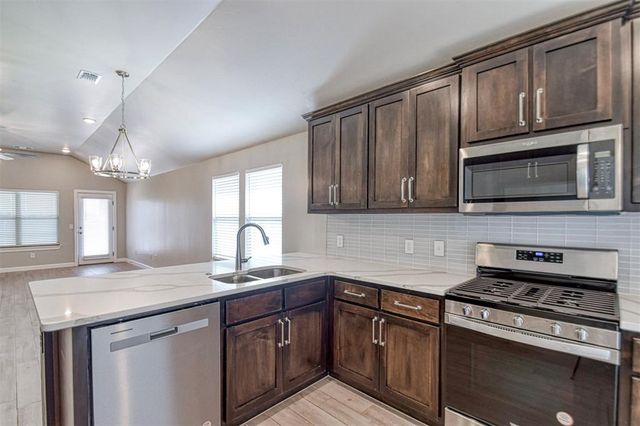 517 Elena Drive, Blanchard, OK 73010