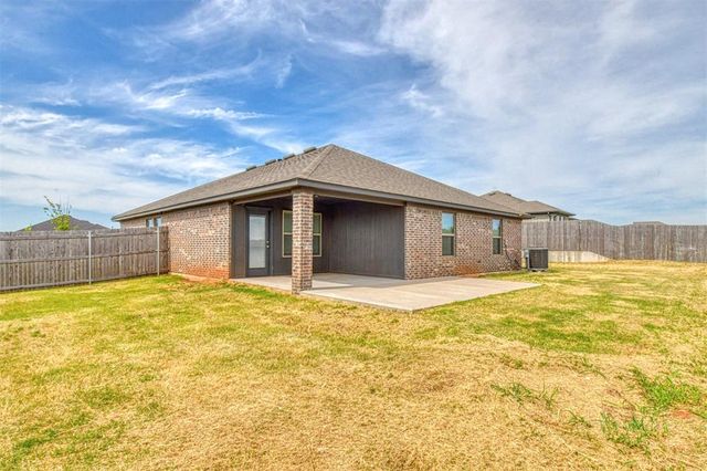 517 Elena Drive, Blanchard, OK 73010
