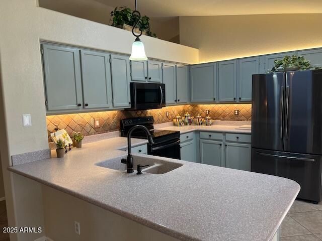 7569 W MAUI Lane, Peoria, AZ 85381