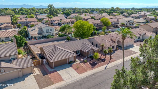 7569 W MAUI Lane, Peoria, AZ 85381