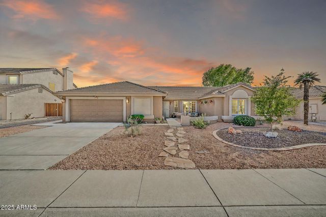 7569 W MAUI Lane, Peoria, AZ 85381