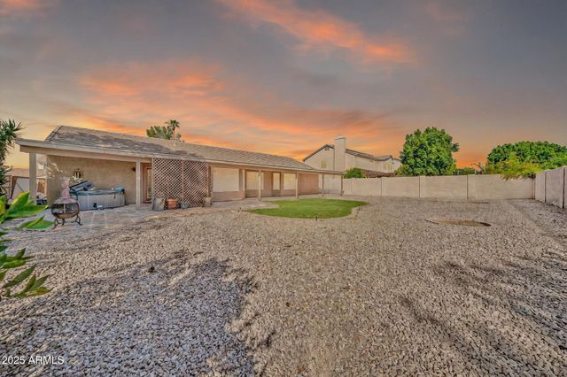 7569 W MAUI Lane, Peoria, AZ 85381