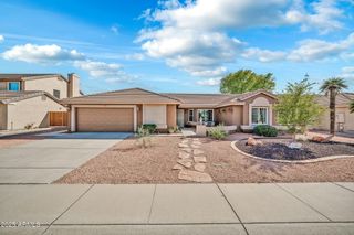 7569 W MAUI Lane, Peoria, AZ 85381