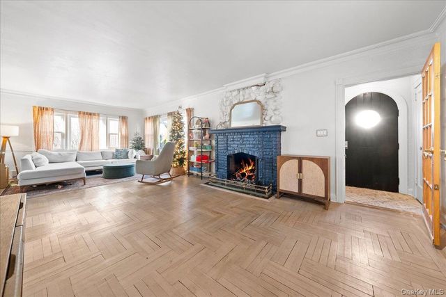 22 Palmer Avenue, Mount Vernon, NY 10552