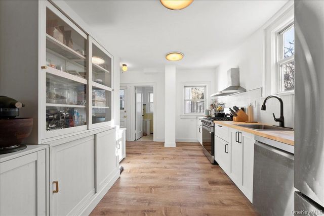 22 Palmer Avenue, Mount Vernon, NY 10552