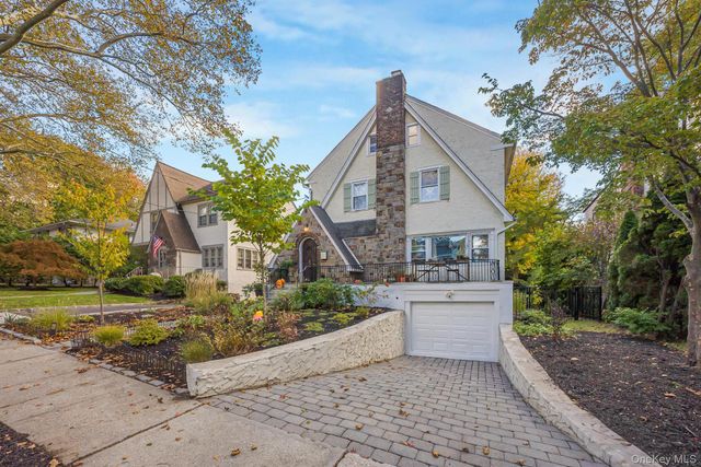 22 Palmer Avenue, Mount Vernon, NY 10552