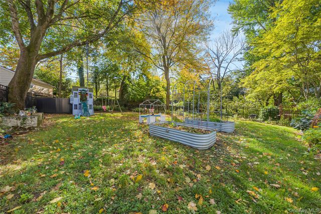 22 Palmer Avenue, Mount Vernon, NY 10552