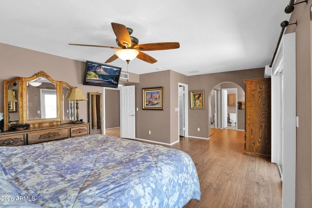 4338 W MICHELLE Drive, Glendale, AZ 85308