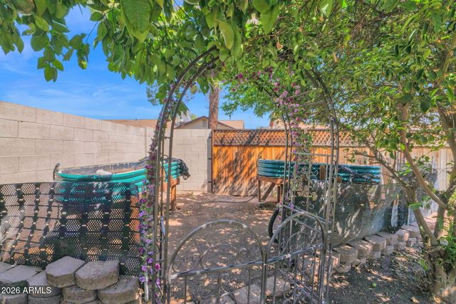 4338 W MICHELLE Drive, Glendale, AZ 85308