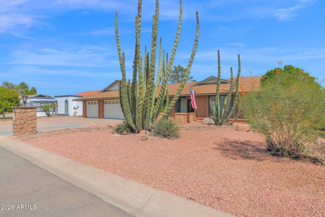 4338 W MICHELLE Drive, Glendale, AZ 85308